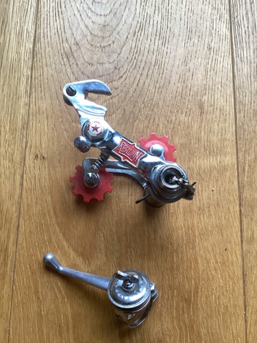 Rare vintage resilion crimson - rare,