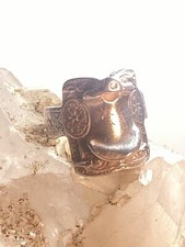 Saddle ring  size 8.25 horse