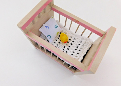 Doll house 16th cot - 1/16th, 1
