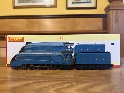 Hornby r2339 lner a4 - hornby,