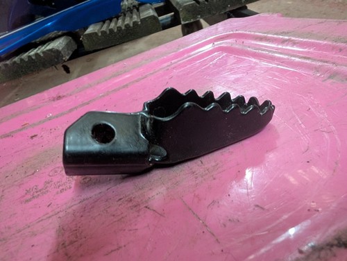 Yamaha dt50 front peg - dt50,