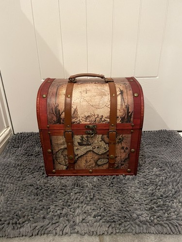Storage chest box display - box,