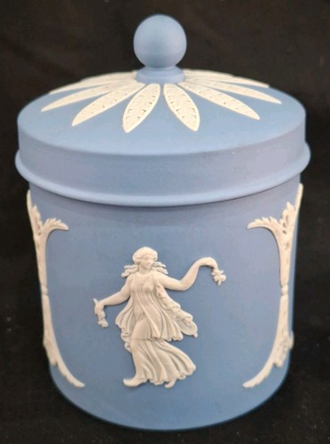 Wedgwood jasperware lidded pot - wedgwood,
