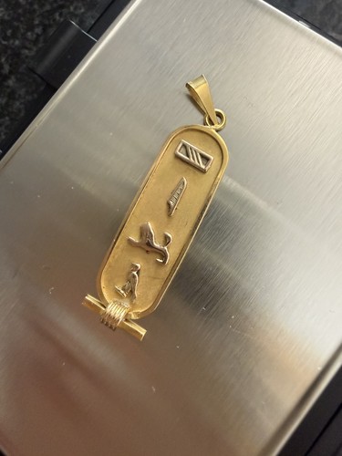 18ct gold egyptian - ingot, 750