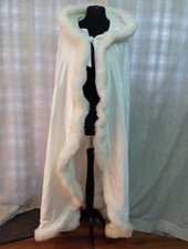 Wedding cape satin with fur