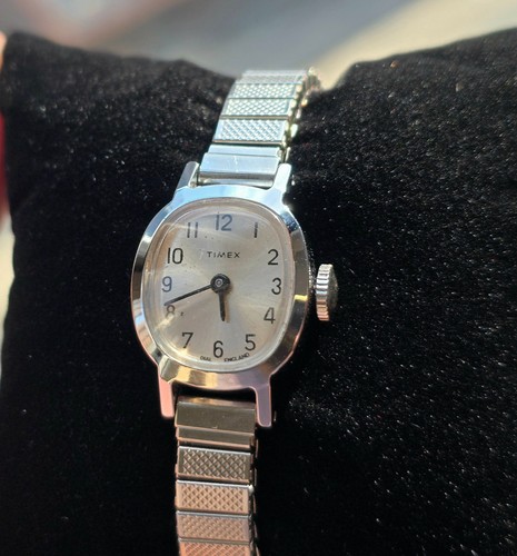 Vtg 1980 timex women watch - women's,