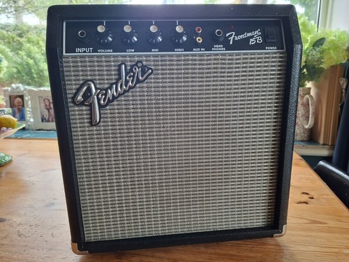 Fender frontman 15b - fender,
