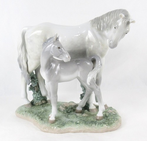 Lladro horse figurine - figurine, first