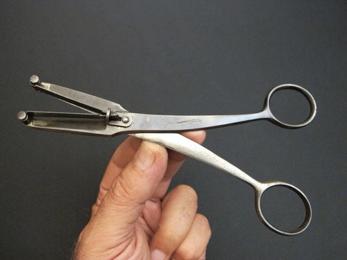 Vtg mechanical buttonhole - vtg,