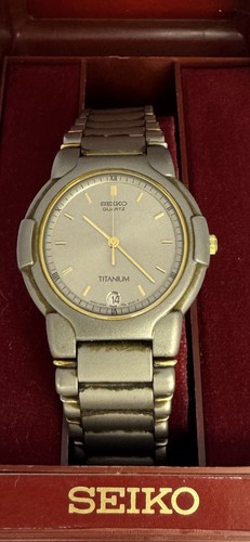 Seiko watch quartz titanium - watch,