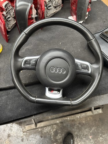 Audi line flat - audi,