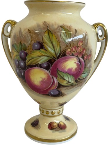 Aynsley gold orchard urn - gold,