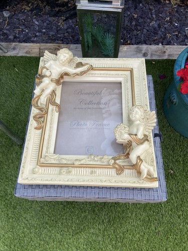 Italian style resin cherub - style,