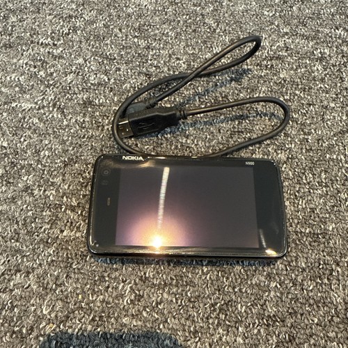 Nokia n900 retro communicator - nokia,