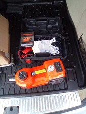 Electric Car Jack with Tire