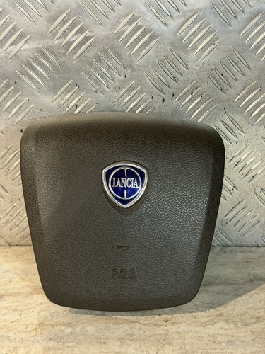 Lancia thema 2011 steering - lancia,