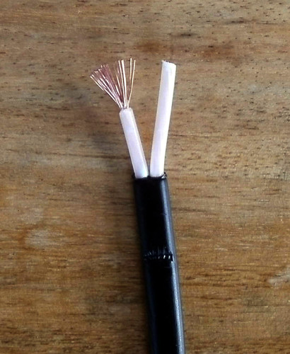 Antenna noise cancelling low - noise,