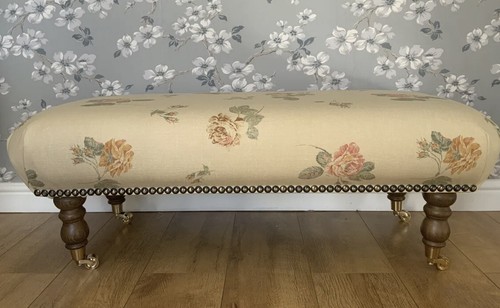 New footstool laura - new, in
