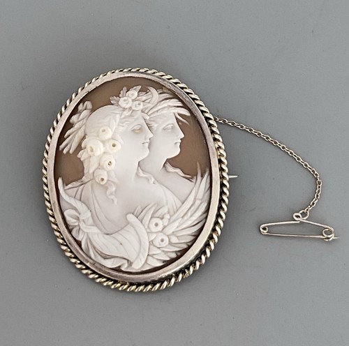 Carved double head cameo - head,