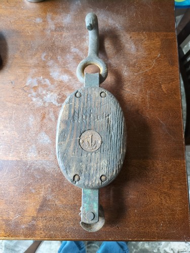 Vintage wood cast iron - &,