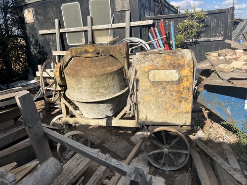 Old diesel cement mixer - diesel,