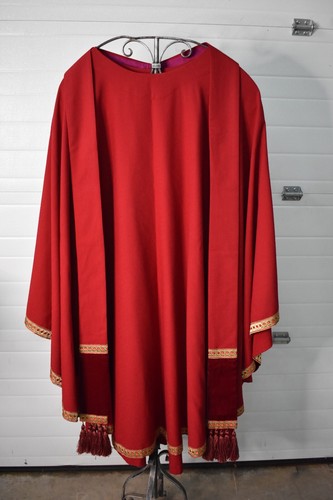 Nice older red - nice, vestment