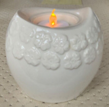 Belleek Living T Lite Holder & Battery T Lite