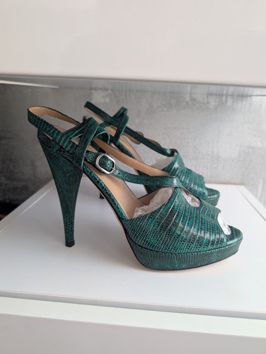 Valentino garavani emerald - garavani,