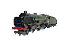 HORNBY OO GAUGE R2181 BR GREEN