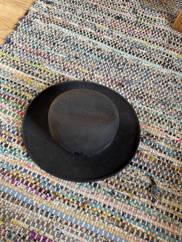 Fernandez roche felt - y,