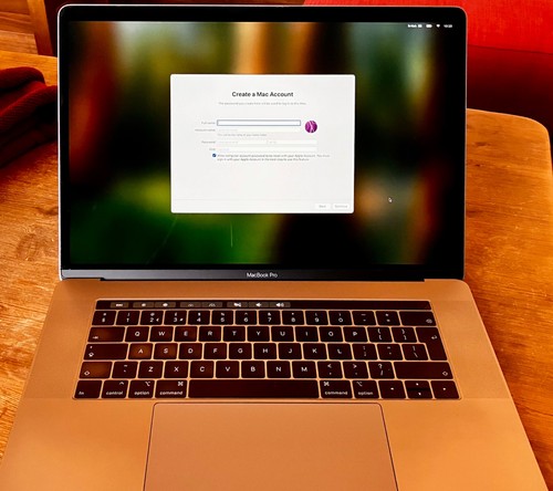 Macbook pro touch bar space - pro,