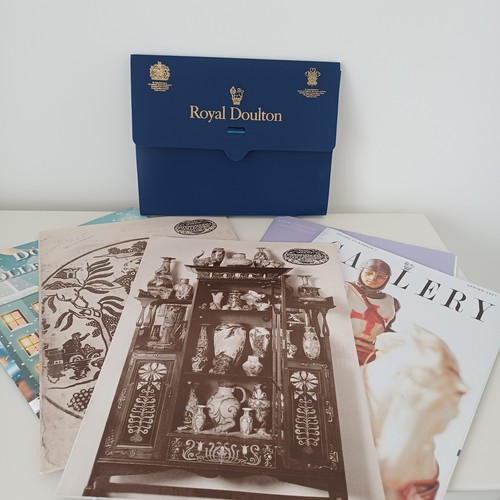 Royal doulton collectors club - royal,