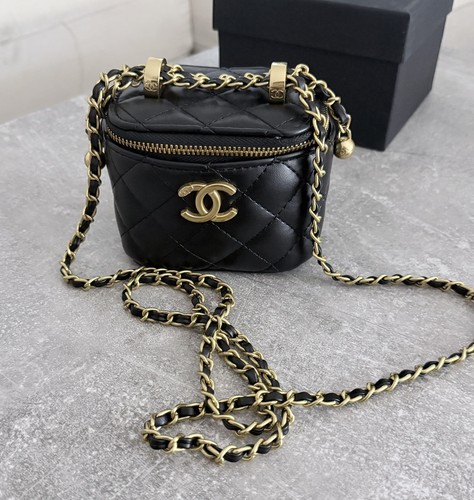 Chanel beauty gwp black mini - chanel,
