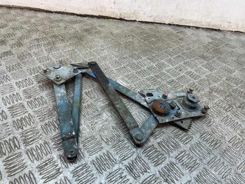 Mgb 1800 front window - gt,