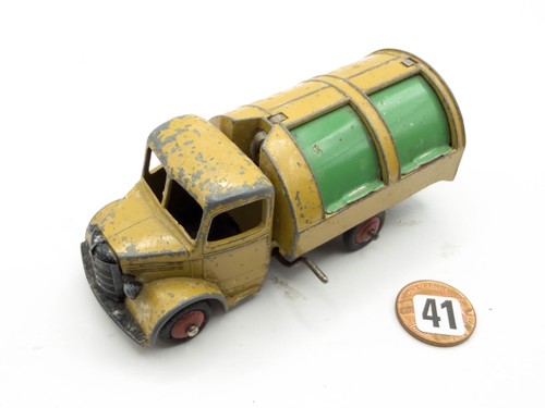 Vintage dinky toys 25v - dinky,