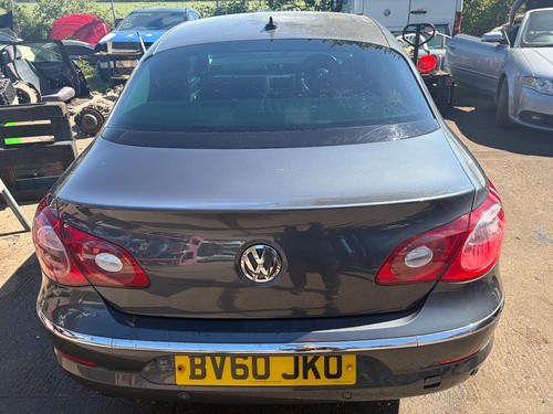 2010 volkswagen passat - 2010,