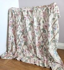 Vintage Rose Trellis Print