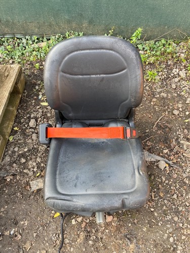Jcb ton wheeled dumper part - 1,