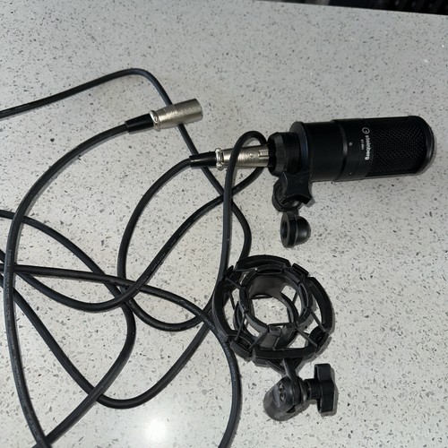 Steinberg m01 studio - st-m01,