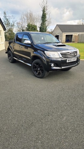 Toyota hilux diesel - toyota,