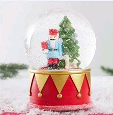 Winter Charm Musical Snowglobe