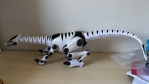 Wowwee roboraptor large - roboraptor,