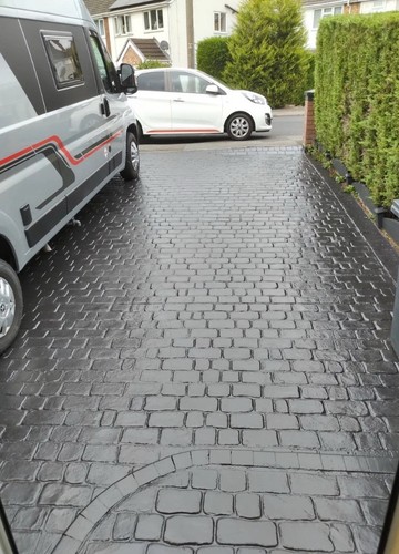 Imprinted concrete driveway - concrete,