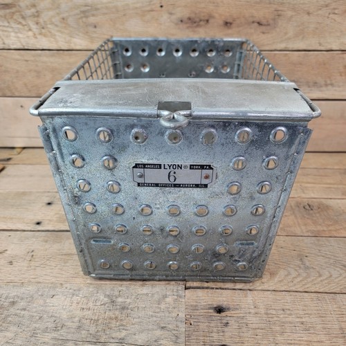 Vintage lyon metal sports - vintage,