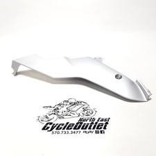 2017 17-20 YAMAHA YZF R6 OEM RIGHT LOWER BOTTOM BELLY SIDE FAIRING COWL