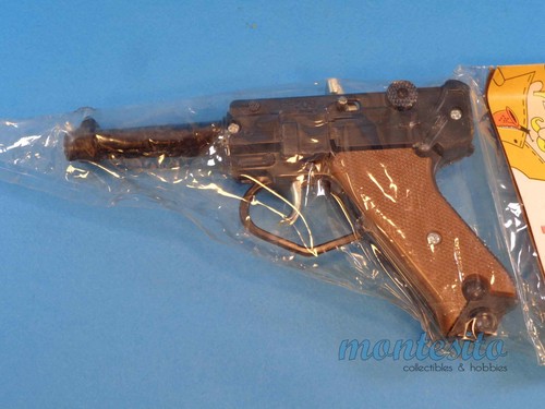 Vintage plastic luger p38 cap - vintage,