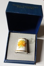 Vintage Royal Worcester Fine Bone China Thimble Orange Flowers Gold Rim Boxed