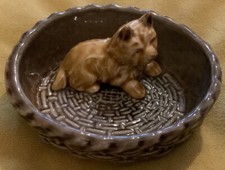VINTAGE WADE DOG IN BASKET