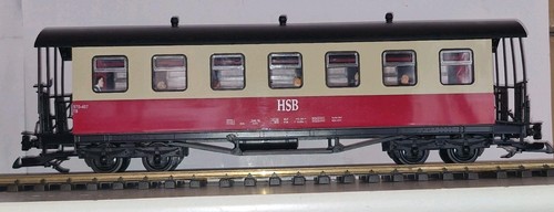 Red hsb train coach g - red,