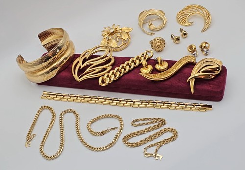 Vintage gold plated tone - gold, plated/tone